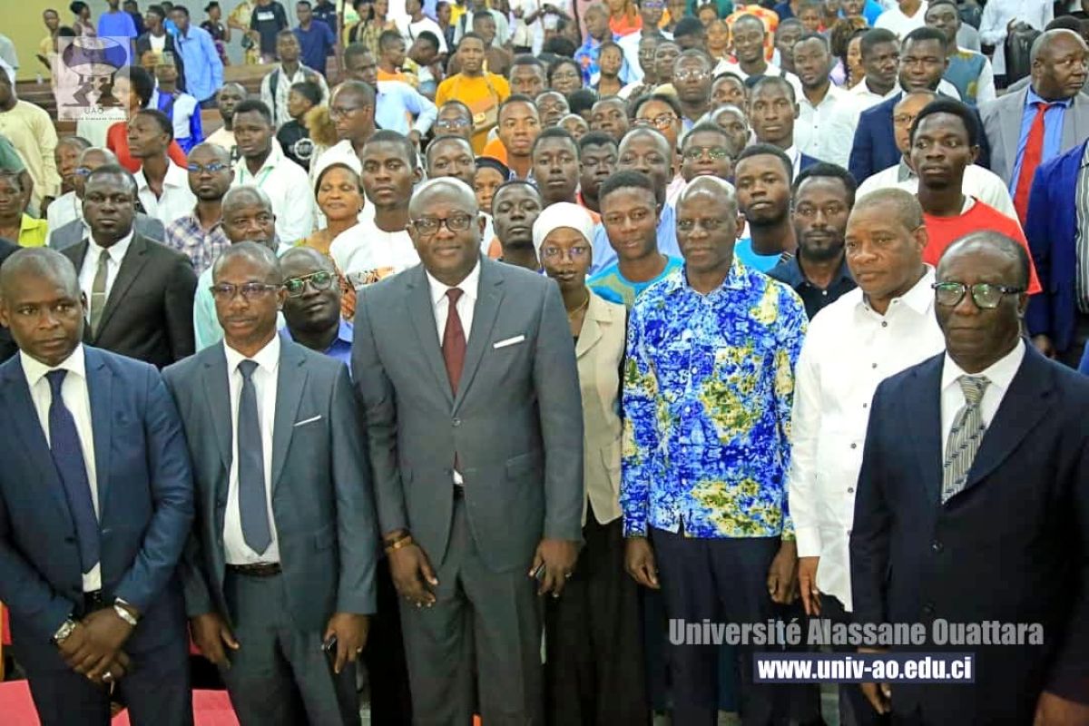 [Bouaké] Le ministre Adama Diawara apaise les étudiants et dévoile les réformes clés de l’enseignement supérieur