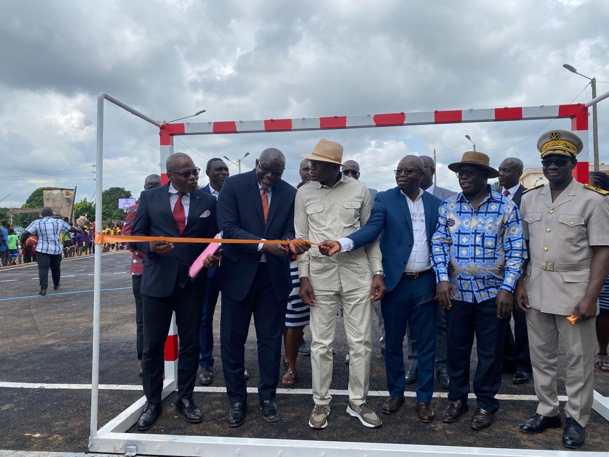 [Man] Trois terrains sportifs réhabilités inaugurés