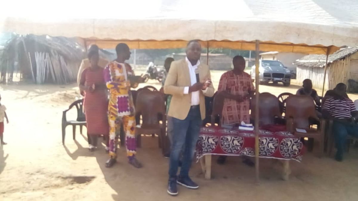 [Anoumaba] Niamian Raoul Thibaut à l’écoute des besoins des 13 villages