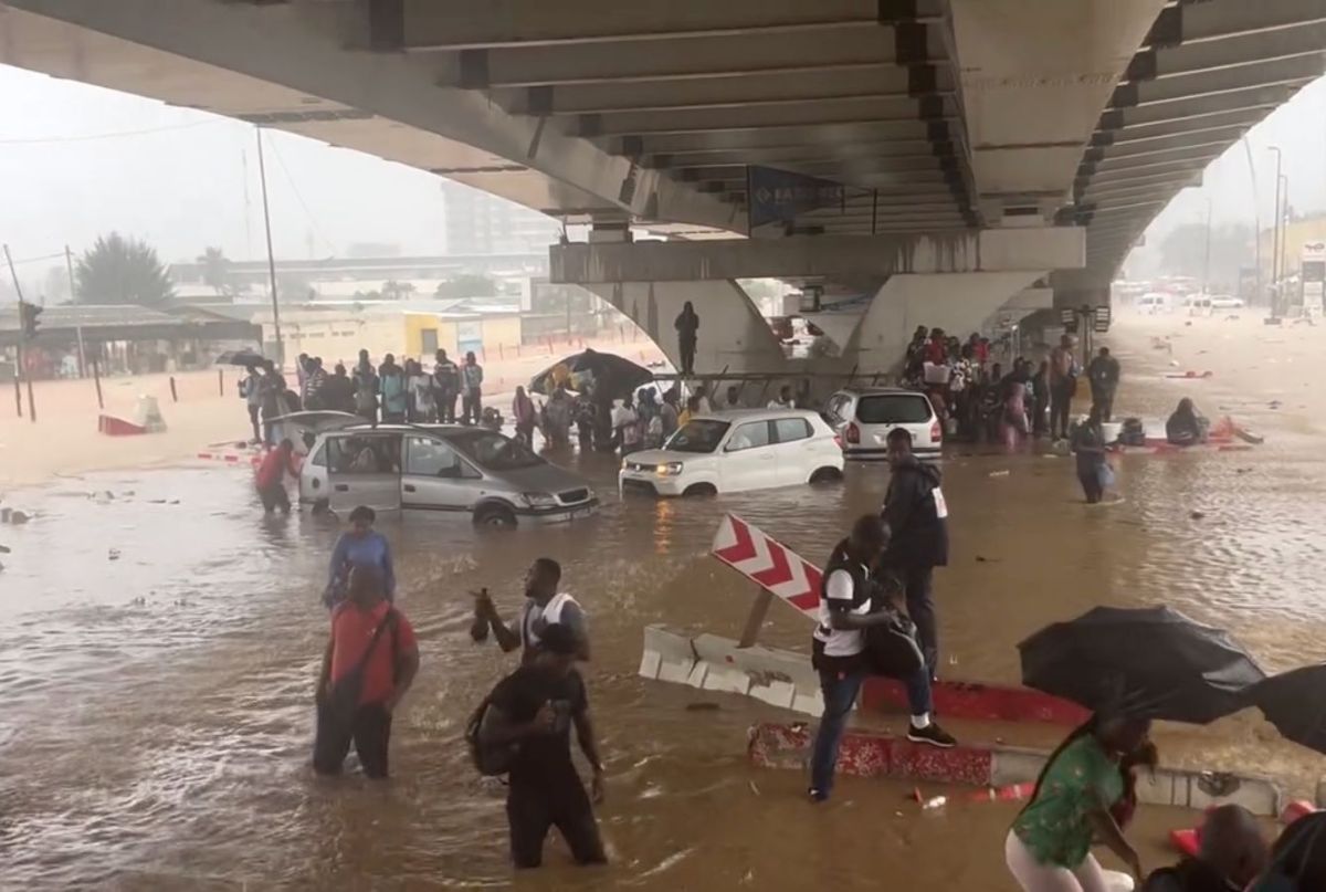 [Société] Abidjan paralysée par des pluies exceptionnelles