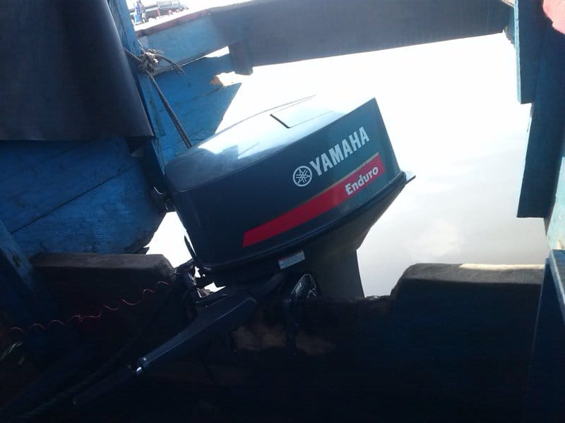 Le moteur d'une pinasse